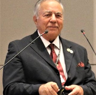 Prof. Dr. İbrahim ÖZTEK <br> MUSTAFA KEMAL ATATÜRK- KIBRIS ZAFERİ <br> Mustafa Kemal Atatürk, nice savaşların içinden geçerek, muzaffer  bir komutan olarak,
