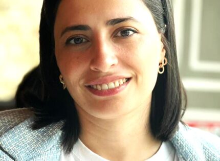 Amide SADIQOVA <br> MÜASIR AILE DEYERLERİ <br> Sağlam Ailə Sağlam Cəmiyyət Deməkdir.