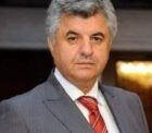 İFTİXAR Piriyev <br> NESİMİ: HAQQ MƏNƏM!… <br> Ey əhli-Müsülman!.. Ey Hümməti-Məhəmməd!.. Eşidin və agah olun ki, özünü, əstəğfürüllah, Allah adlandiran, gördüyünüz bu kafirin fitvası verilmişdir.