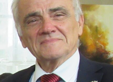 Celal ÖCAL <br> İZMİR SAVUNMASININ 110. YILI <br> İtilaf donanması  Çanakkale Deniz Savaşı’ndan önce ilk yenilgisini İzmir Körfezi’nde aldı. SANCAKKALE GEÇİLEMEDİ