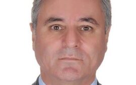 Prof. Dr. Halûk TANRIVERDİ – ÂŞIK EFLÂTUNÎ – Âşık Eflâtunî (Efendi Aksan): Erzurum İli, Narman Kazası Aha (Beyler) köyünden olup,