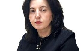 Dr. Salidə ŞƏRİFOVA <br> GÜLZAR ŞƏRİFOVANIN POETİK YARADICILIĞI <br> Gülzar Şərifovanın bədii yaradıcılığa orta məktəb illərində,