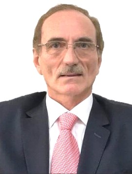 İlyas TEKİN-TÜRKİSTAN ZİYARETİ-III-Ahmet Yesevi, “Pîr-i Türkistan”, “Hazreti Sultan”, “Hâce  Ahmet”, “Kul Ahmet Hâce” unvanlarıyla anılır.